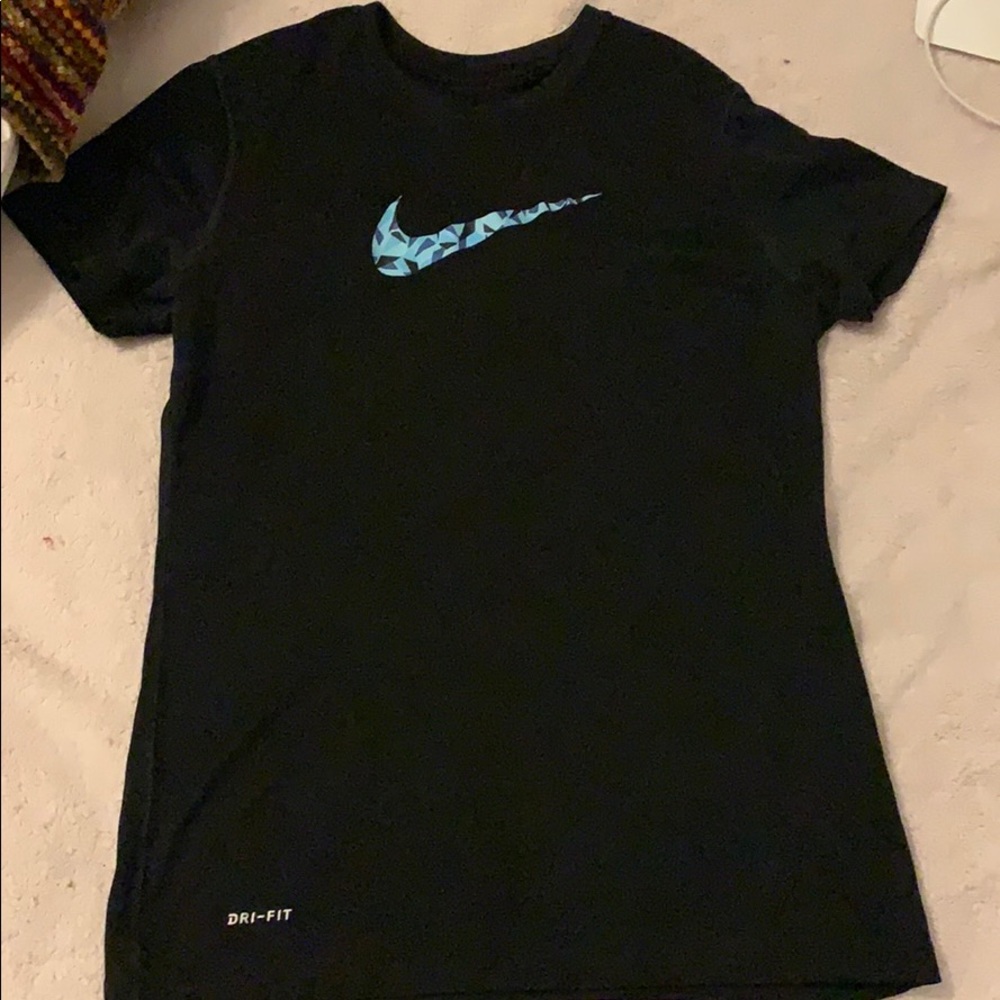 Athletic t shirt